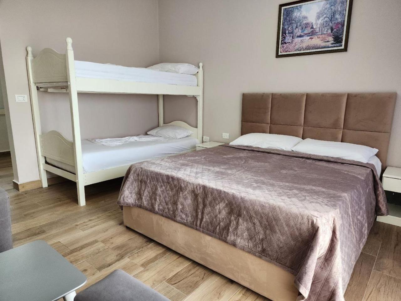 Hotel Maren Durrës Pokoj fotografie