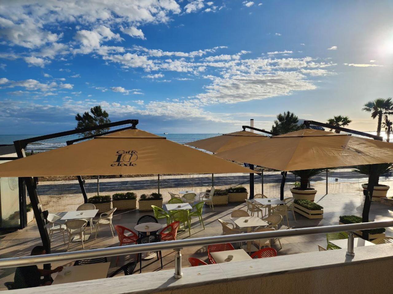 Hotel Maren Durrës Pokoj fotografie