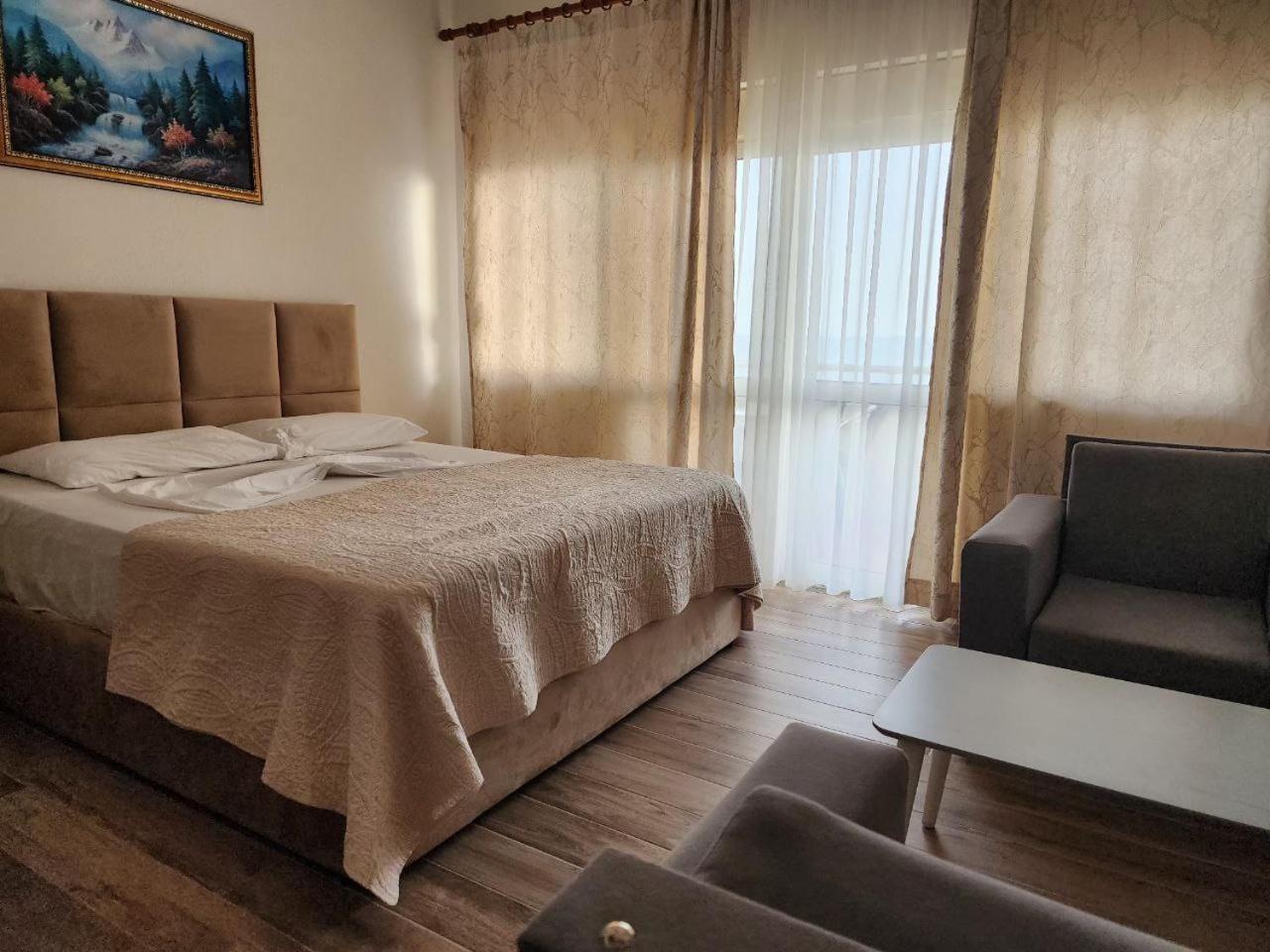 Hotel Maren Durrës Exteriér fotografie